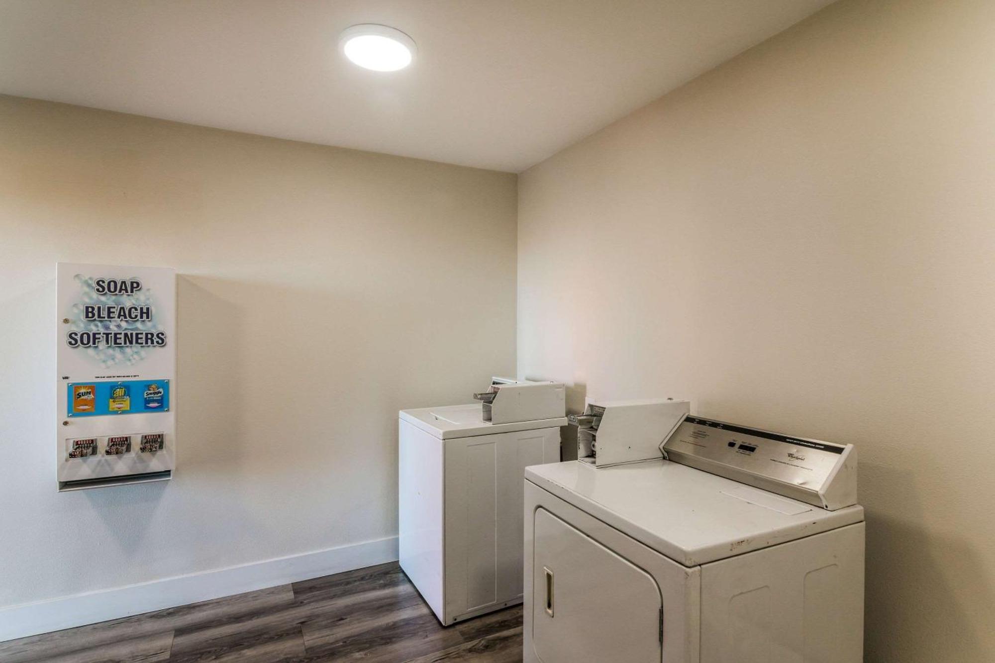 Econo Lodge Hesperia - Victorville I-15 Luaran gambar